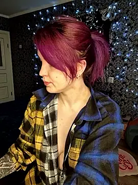 LazyTanukii online show from 30, 4, 2026