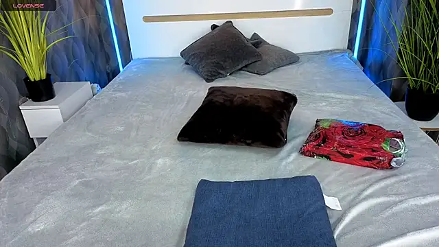 CharmedDoll online show from 21, 4, 2026