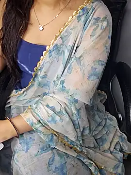 Snapshot of aliyaah_singh chatting on 12, 5, 2026 aliyaah singh online show from 12, 5, 2026