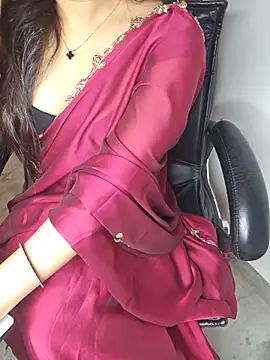 Snapshot of aliyaah_singh chatting on 21, 5, 2026 aliyaah singh online show from 21, 5, 2026