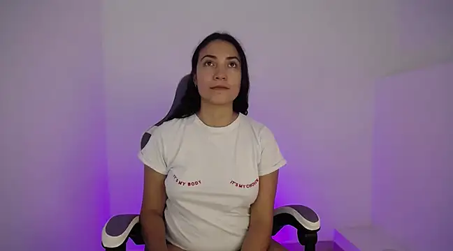 cutie and slutty online show from 4, 2, 2025