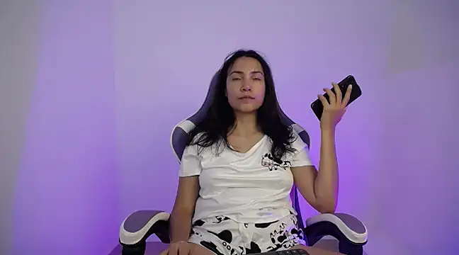 cutie and slutty online show from 12, 1, 2025