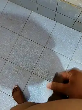 Snapshot of dinesh682 chatting on 22, 10, 2025 dinesh682 online show from 22, 10, 2025