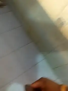 Snapshot of dinesh682 chatting on 1, 2, 2025 dinesh682 online show from 1, 2, 2025