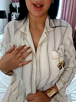 Queen sousou online show from 1, 3, 2026