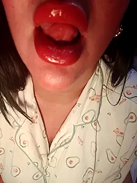 Queen sousou online show from 18, 4, 2026