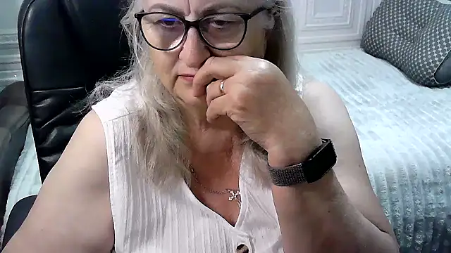 Snapshot of LolkaAlyss chatting on 12, 6, 2026 LolkaAlyss online show from 12, 6, 2026