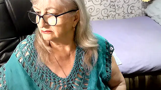 LolkaAlyss online show from 3, 11, 2025