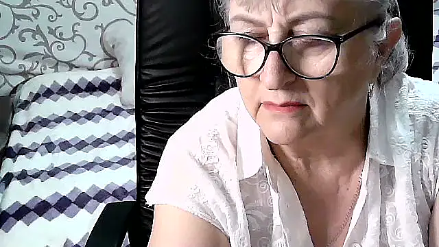 LolkaAlyss online show from 15, 3, 2025