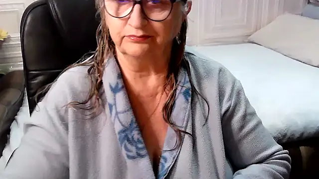 LolkaAlyss online show from 2, 4, 2026