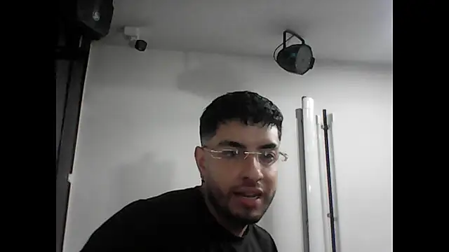 Snapshot of dereck_fiore chatting on 11, 2, 2025 dereck fiore online show from 11, 2, 2025
