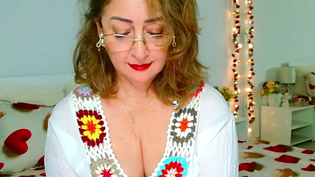 Tyana40 online show from 15, 6, 2026