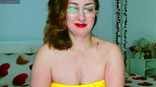 Snapshot of Tyana40 chatting on 15, 7, 2026 Tyana40 online show from 15, 7, 2026