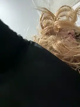 NicolePlay online show from 4, 4, 2026