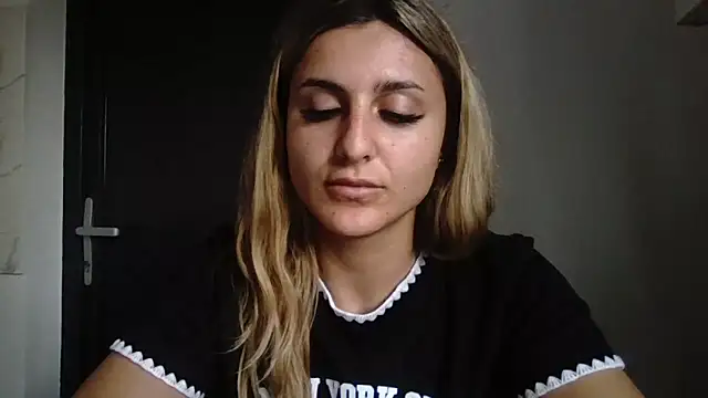 NicolePlay online show from 3, 6, 2026