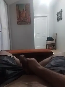 Snapshot of Aykut1990 chatting on 6, 11, 2025 Aykut1990 online show from 6, 11, 2025