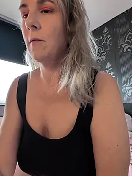 NaomiAndFriends online show from 14, 6, 2026