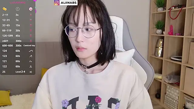 aliiiiiina online show from 6, 2, 2025