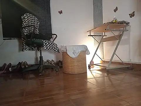 sharom smith1 online show from 23, 4, 2026