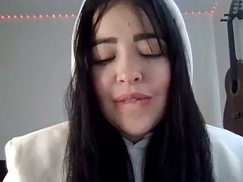 Aleska  Bell online show from 9, 7, 2026