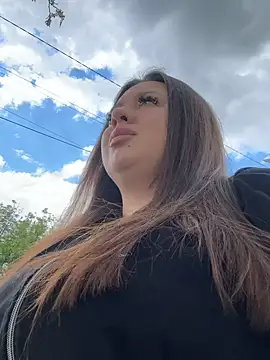 Sara Slow online show from 17, 5, 2026