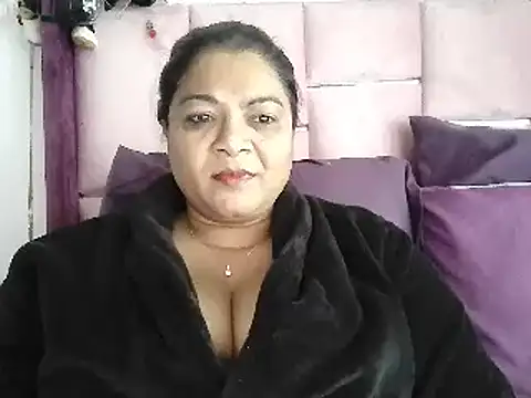 Snapshot of IndianDelia chatting on 13, 5, 2026 IndianDelia online show from 13, 5, 2026