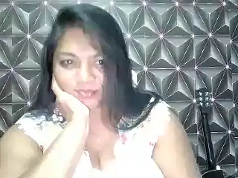 Snapshot of IndianDelia chatting on 6, 5, 2026 IndianDelia online show from 6, 5, 2026