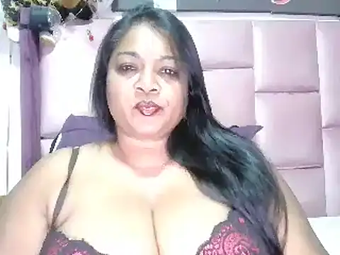 Snapshot of IndianDelia chatting on 11, 5, 2026 IndianDelia online show from 11, 5, 2026