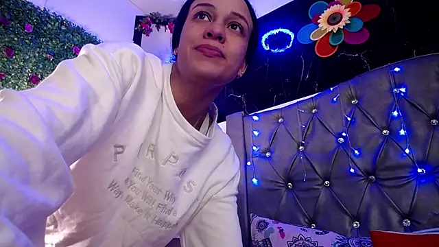 LAILAGUMMY online show from 18, 3, 2025