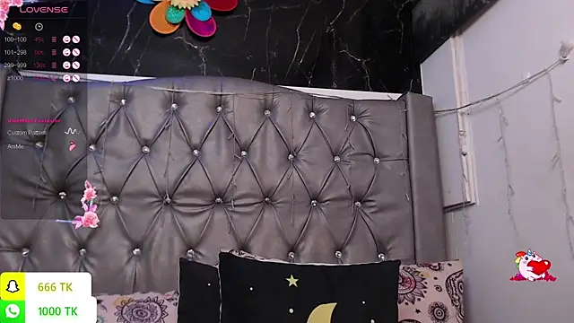 LAILAGUMMY online show from 23, 4, 2026