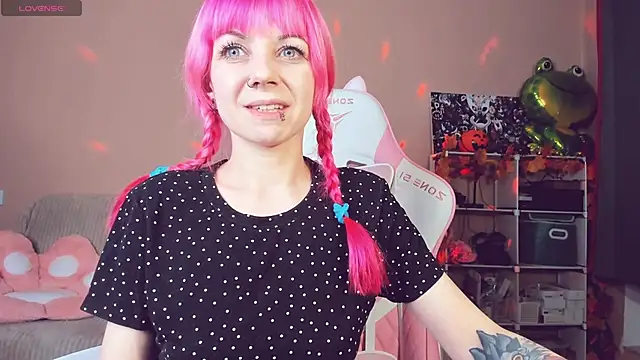 Snapshot of AmyRose6969 chatting on 18, 10, 2025 AmyRose6969 online show from 18, 10, 2025