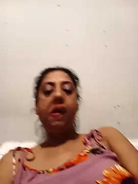 Snapshot of Mahi4luv chatting on 18, 9, 2025 Mahi4luv online show from 18, 9, 2025