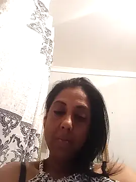 Snapshot of Mahi4luv chatting on 11, 9, 2025 Mahi4luv online show from 11, 9, 2025