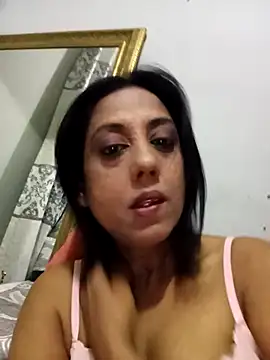 Snapshot of Mahi4luv chatting on 4, 10, 2025 Mahi4luv online show from 4, 10, 2025