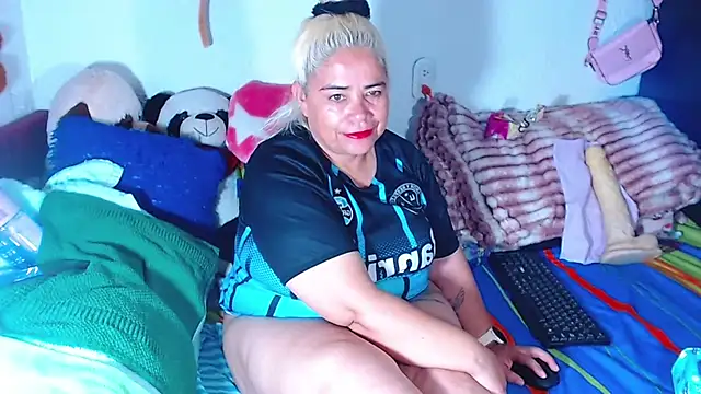 Snapshot of estrellita_fugaz16x chatting on 18, 7, 2026 estrellita fugaz16x online show from 18, 7, 2026