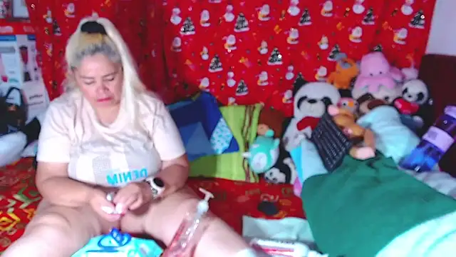 estrellita fugaz16x online show from 14, 4, 2026