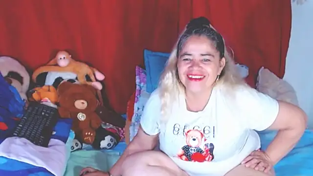 estrellita fugaz16x online show from 2, 11, 2025