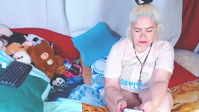 estrellita fugaz16x online show from 27, 11, 2025