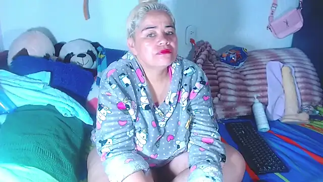 Snapshot of estrellita_fugaz16x chatting on 20, 7, 2026 estrellita fugaz16x online show from 20, 7, 2026