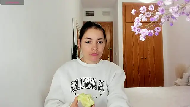 NiaStone online show from 13, 3, 2025