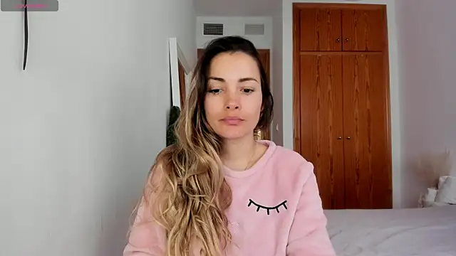 NiaStone online show from 18, 2, 2025