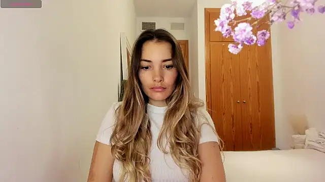 NiaStone online show from 11, 3, 2025
