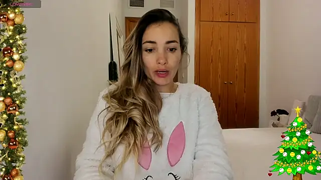 NiaStone online show from 11, 12, 2024