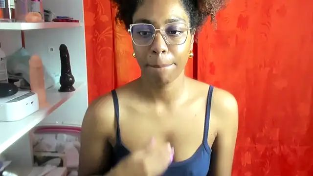 Snapshot of thaimy_ chatting on 17, 5, 2026 thaimy online show from 17, 5, 2026
