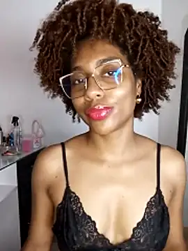 thaimy  online show from 14, 4, 2026