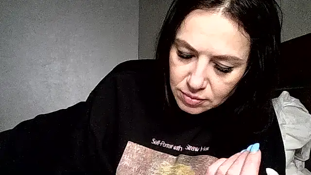 JulianaGold1 online show from 15, 2, 2026