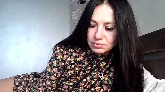 JulianaGold1 online show from 10, 2, 2026