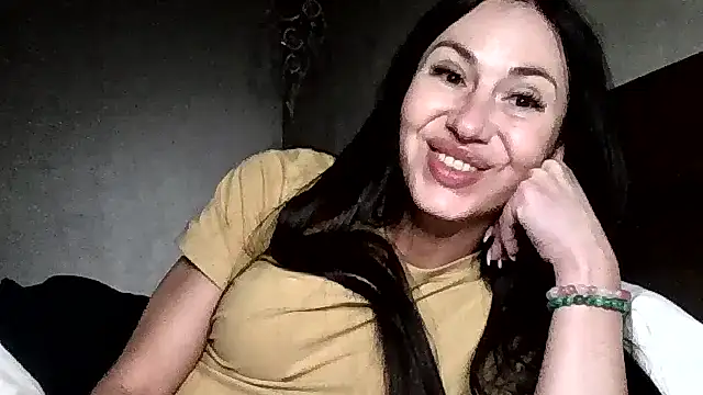 JulianaGold1 online show from 27, 4, 2026