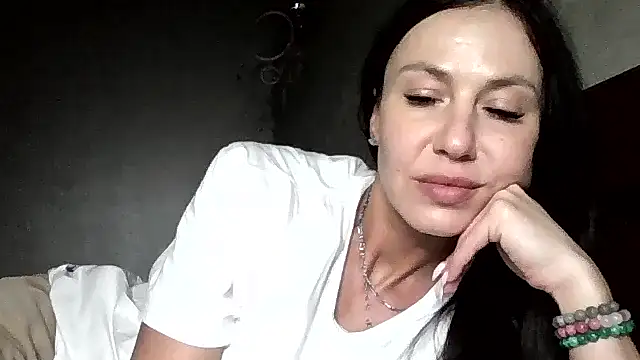 JulianaGold1 online show from 24, 3, 2026