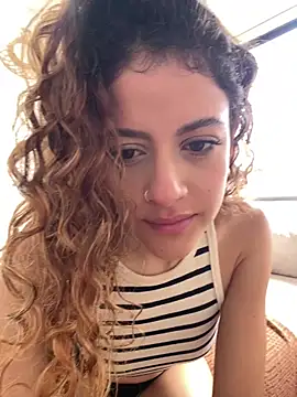 Snapshot of alana15 chatting on 9, 11, 2025 alana15 online show from 9, 11, 2025